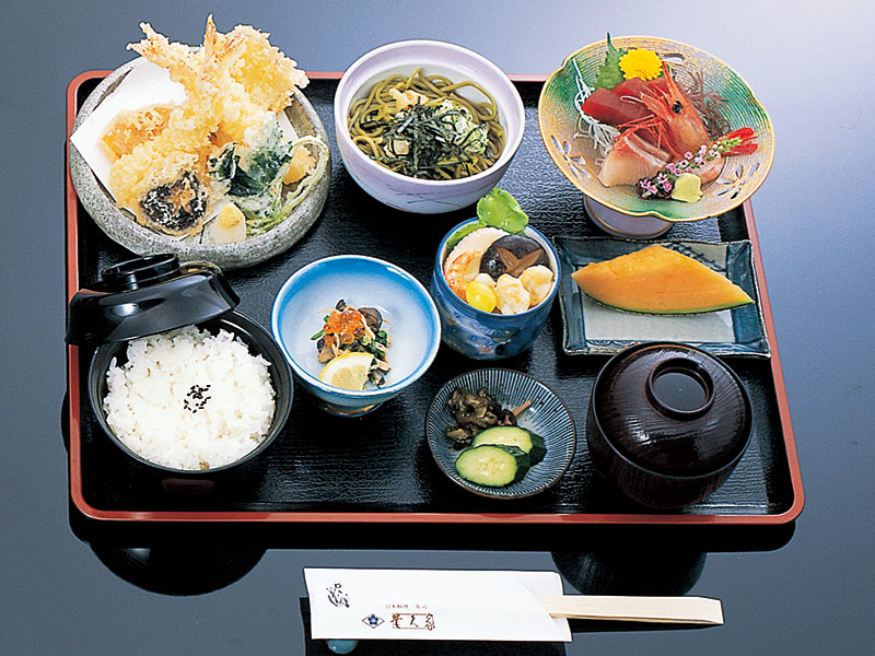 昼食おすすめ定食